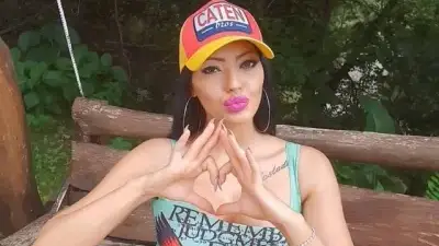 Нагли апаши окрадоха Нанси в кръчма