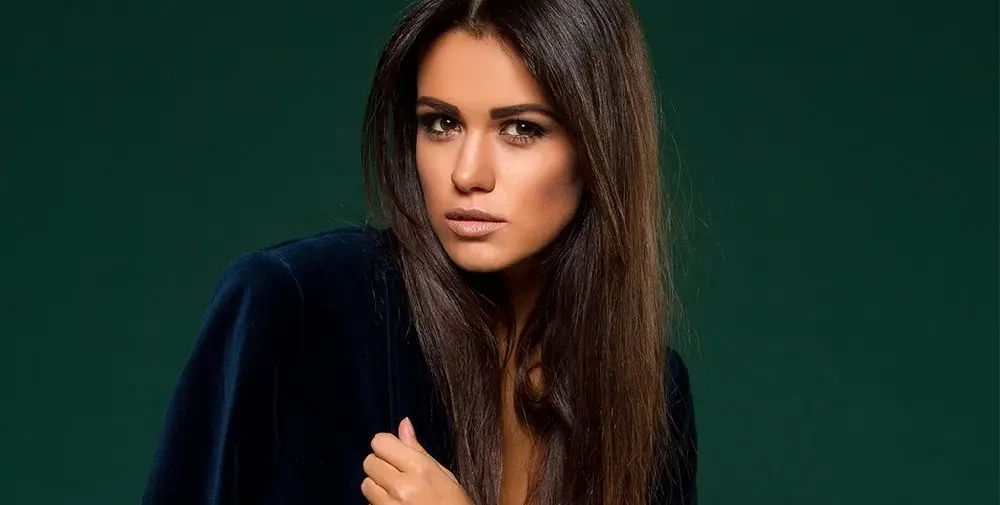 Най-яката БГ футболна съпруга влезе в тв сериал