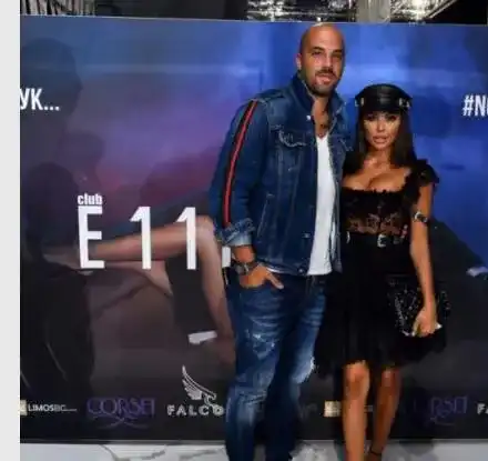 Николета и Ники Михайлов купонясват с Петко Димитров и Яна