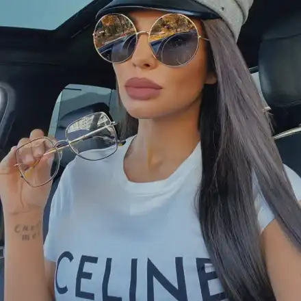 Николета Лозанова, Анна-Мария Чернева, Алисия и Емилия стават електроженистки (Вижте най-новата мода)