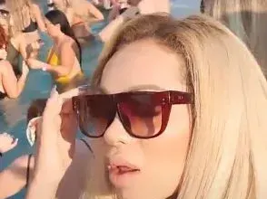 Нора Недкова купонясва сама в Дубай