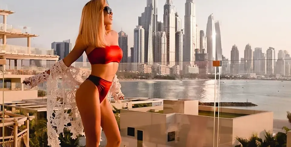 Нора Недкова отново в Дубай! Защо ли?