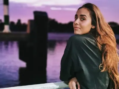 Папи Ханс снима португалското си гадже в нов клип