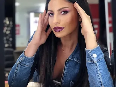 Правнучка на Петър Берон рисува чудовища