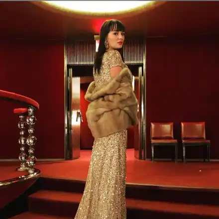 Рут Колева захвърли дрипите