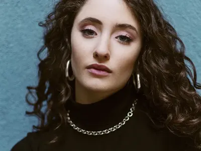 Саня Армутлива праща щерка си на Евровизия? (Дара също напира да представи страната)