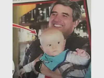 Синът на Деси Банова и Плевнелиев проходи (Малкият Йоан хвана 50 евро на прощъпaлника си)