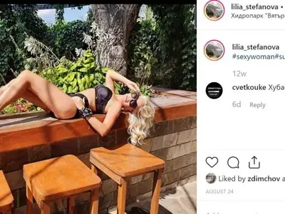 Скандалните психоложки били само на един лагер с националите. Блондинката от дуото си пада по скъпи почивки, маркови питиета и минижупи (СКАНДАЛНИ СНИМКИ)