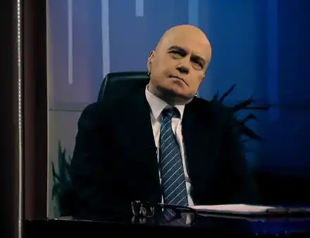 Слави пак опря до Би Ти Ви