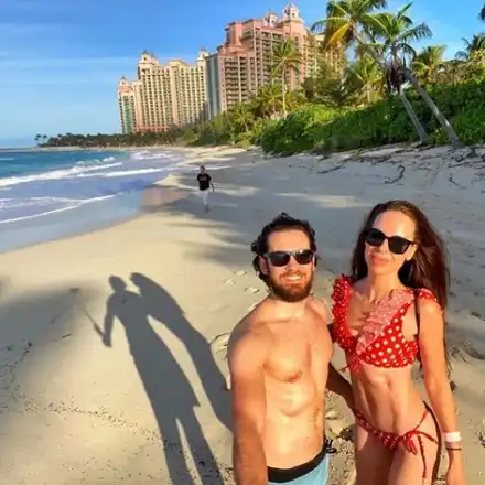 Теди Бургазлиева на меден месец 2 години след сватбата (Снимки)