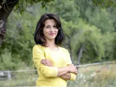 Веселка от „Фермата“ прибира 100-те бона?