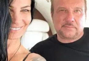 Хлебчета за влюбени на сватбеното пътешествие на Цеци Красимирова и Струмейтис
