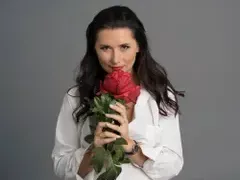 Наталия Кобилкина съветва жените как да се държат с мъжете си: Бъдете като разгонени мечки в планината!