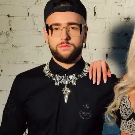 Зловещо! Заплашват металист, пропял чалга