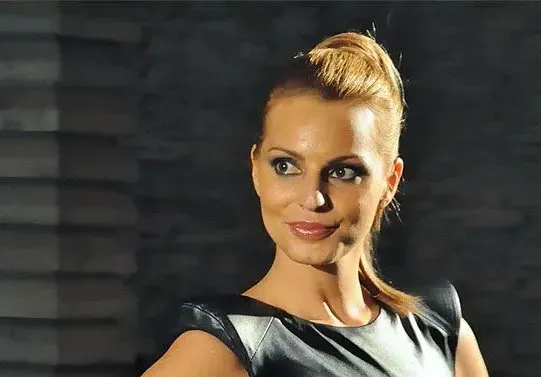 Зорница Линдарева махна екстеншъните, не иска да я имат за фатална жена