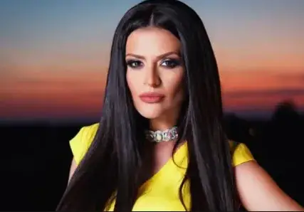 25 бона за Преслава за НГ (Вижте колко ще заработят и колежките й)