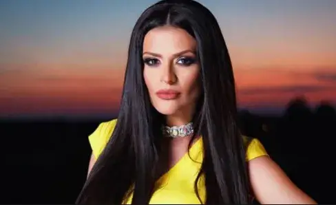 25 бона за Преслава за НГ (Вижте колко ще заработят и колежките й)