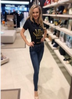 Стъпихме и в Дубай! Моделка блести с дрехи на WOMANSHOP в престижен конкурс