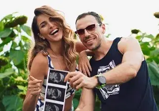 Алекс Петканова заченала с билки