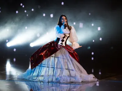 Алисия разкри коя чалга дива е зад маската на Гарвана в „Маскираният певец”