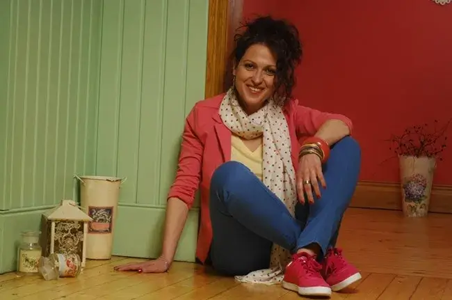 Ани Цолова пропя