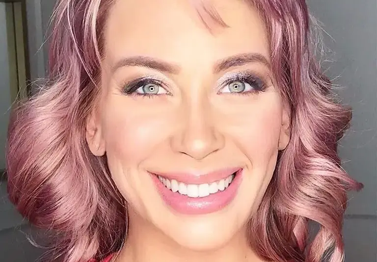 Антония Петрова спира на забранено (Миската не се съобразява с пътните знаци)