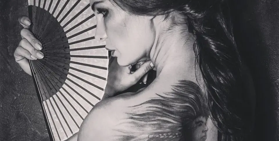 Цеци Красимирова се нашари с татуси