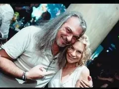 Чудеса по Коледа: Маги Халваджиян и Кремена очакват бебе!