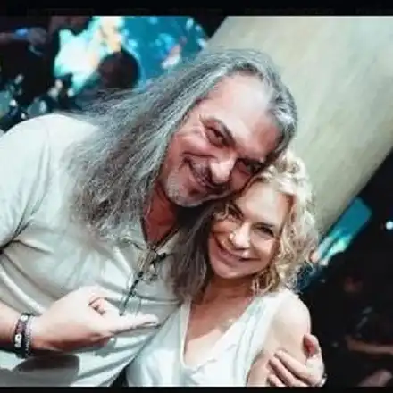 Чудеса по Коледа: Маги Халваджиян и Кремена очакват бебе!