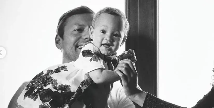 Дъщерята на Орлин Павлов направи първи стъпки