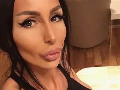 Деси Фотосесията обикаля света на аванта