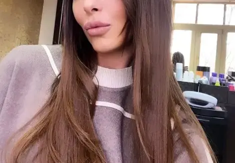 Деси Зидарова е неузнаваема – с нов цвят и устни