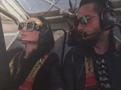 Джино вдигна самолета