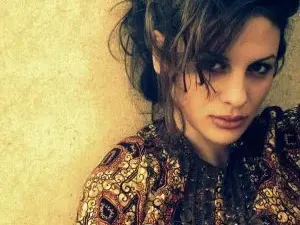 Доктор Огнянова пие като смок