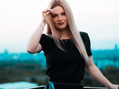 Естествена хубост! Фенове предлагат пайнерката Ивета Костова да заеме мястото на Мис България (Вижте стари и нови снимки на красавицата)