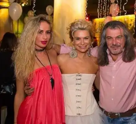 Халваджиян вече е дядо Бебо