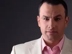 Юксел Кадриев тръгна на маникюр