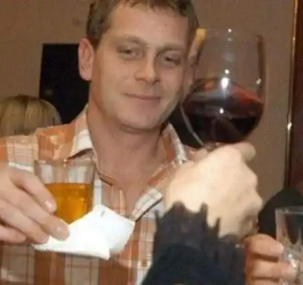 Юлиан Вергов подви опашка и се върна при жена си