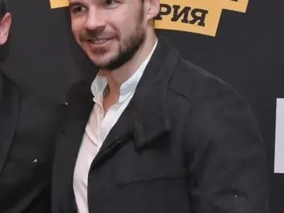 Иво Захариев и новата му лудо влюбени (Снимки в галерия)