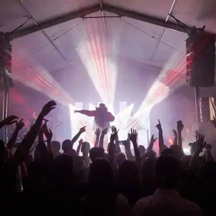 Над 3 000 студенти пяха с Галин и Преслава