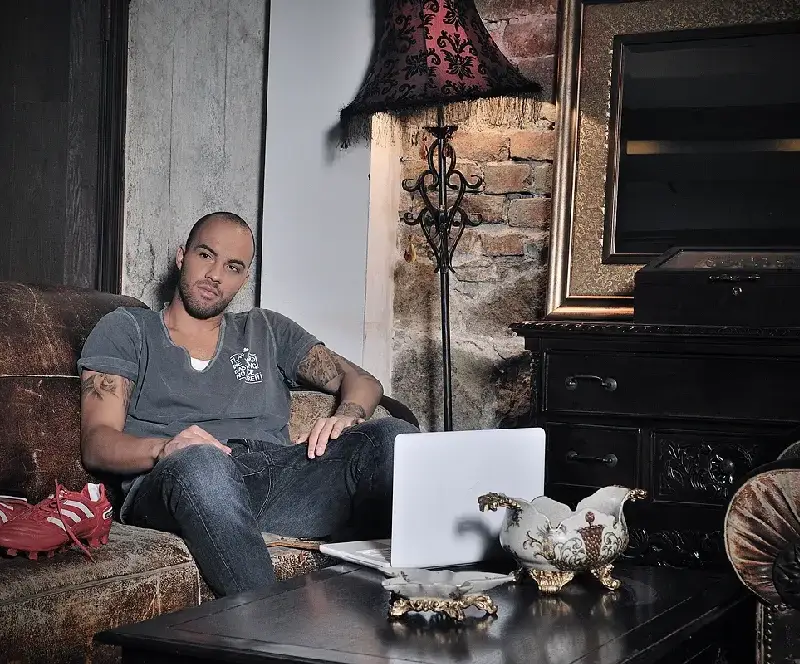 Ники Михайлов пуска собствен бранд, без аналог у нас (Вратарят става БГ Филип Плейн)