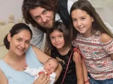 ОБРАТ! Плачков и Попова посрещат празниците с бившите си