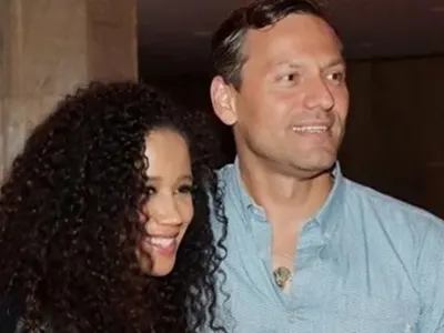 Орлин Павлов неузнаваем след раждането на дъщеря му (Певецът с торбички под очите, отказва да излиза по клубове)