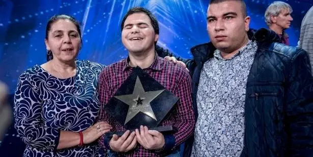 Победителят от „България търси талант” Андриян Асенов: С наградата ще си купя жилище