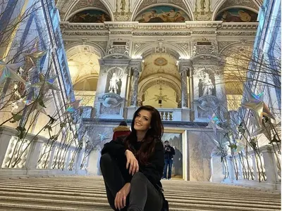 Преслава и сестра й на обиколка из Европа