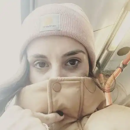 Радина Кърджилова се вози в рейса