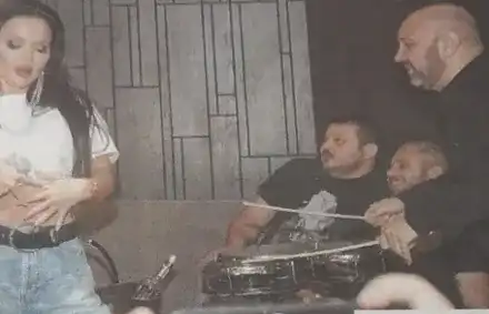 Разюздан купон след концерта на „Планета”:  Мария вдига блузата, Тупалката тарпани по тъпанчетата, Деси Слава не яде и не пие! (Снимки)