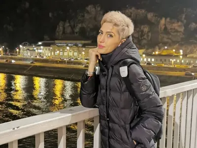 Ромина Андонова се офъка късо