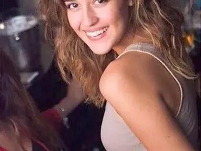 Щерката на Гала аварира с колата