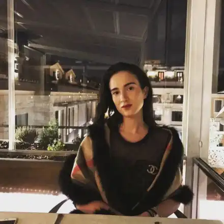 Щерката на Петър Стоянов със 100 бона заплата